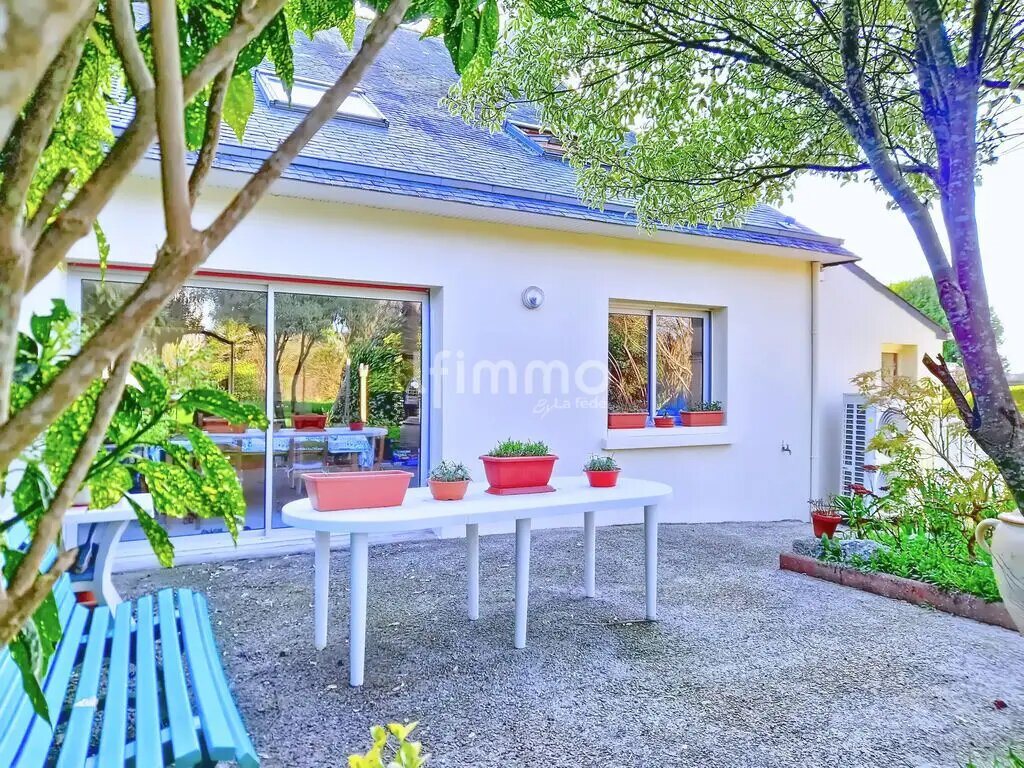 Maison à vendre, 117m², Dinéault