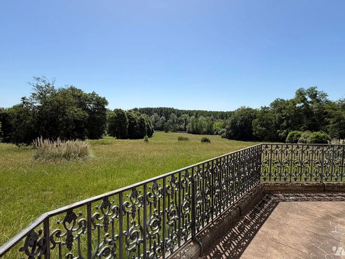 Maison à vendre, 1118m², Bruyères-le-Châtel