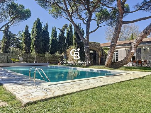 Maison 10 pièces 344 m² · à La Rochelle · 344 m² · 2 299 000 €