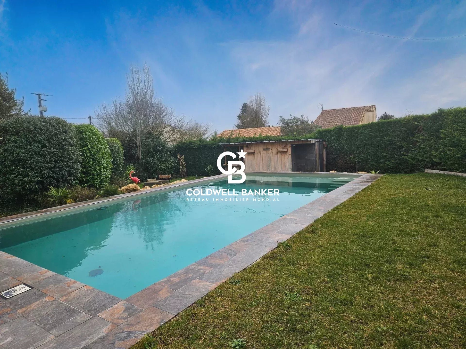 Maison à vendre, 540m², Mortagne-sur-Gironde
