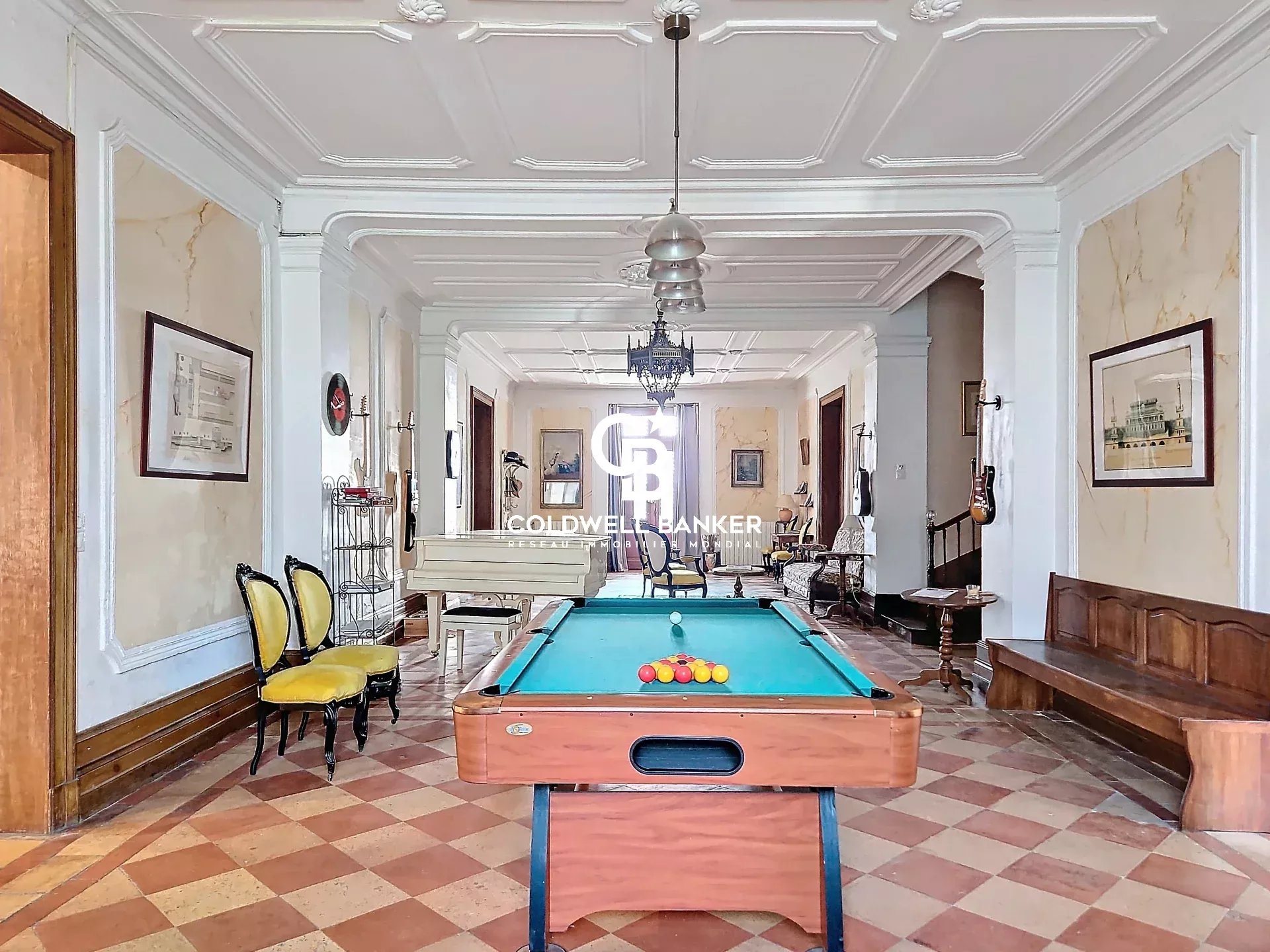 Maison à vendre, 540m², Mortagne-sur-Gironde