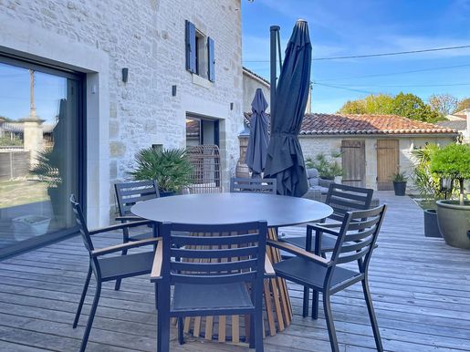 Maison 5 pièces 133 m² · à Migron · 133 m² · 279 000 €