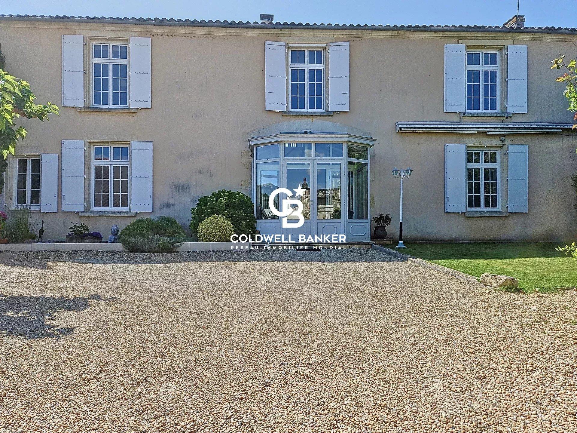 Maison à vendre, 274m², Saint-Jean-d'Angély