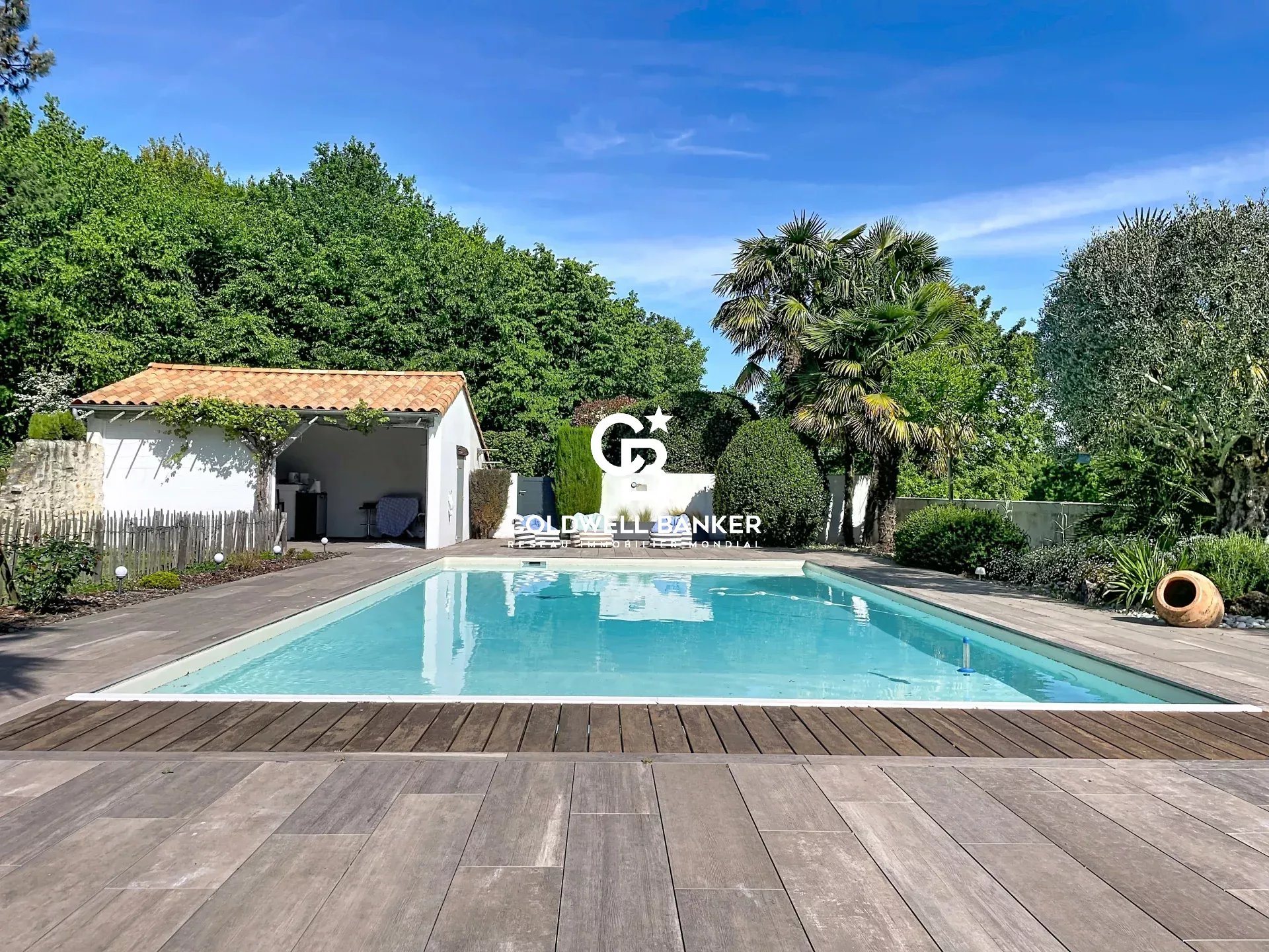 Maison à vendre, 365m², Corme-Royal