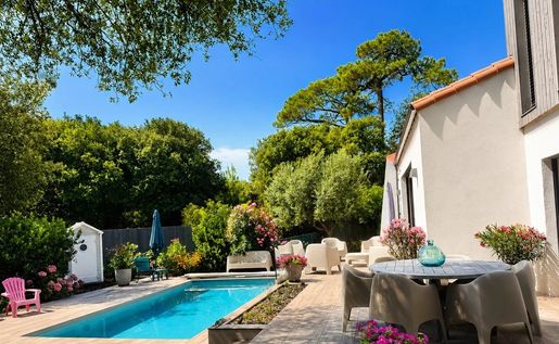 Maison 7 pièces 262 m² · aux Sables-d'Olonne · 262 m² · 1 996 000 €