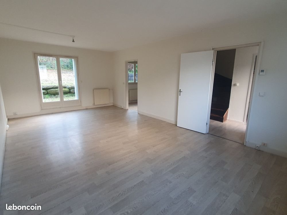 Maison à louer, 83m², Ville-sous-la-Ferté