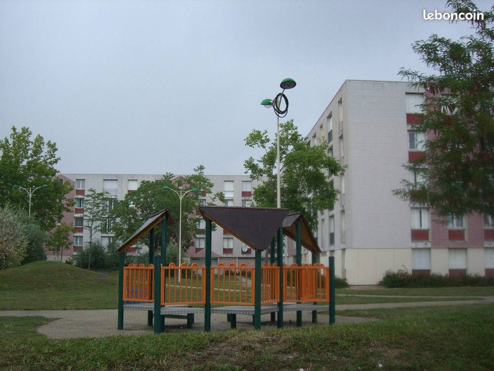 Appartement à louer, 64m², La Chapelle-Saint-Luc