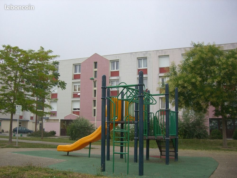 Appartement à louer, 64m², La Chapelle-Saint-Luc
