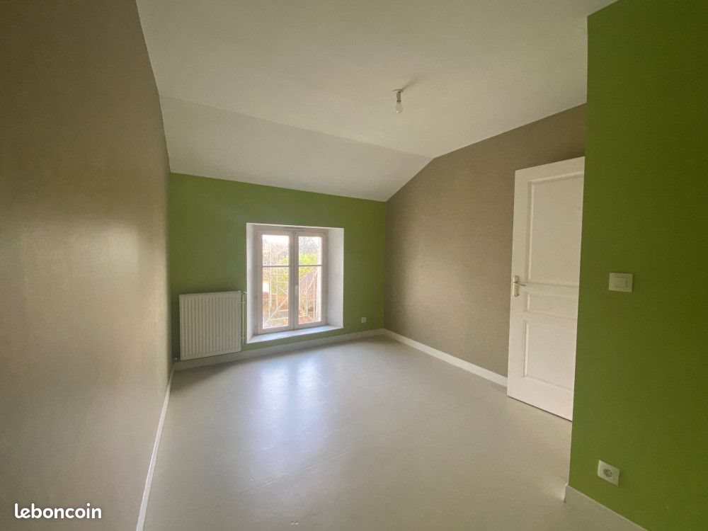 Appartement à louer, 90m², Soulaines-Dhuys