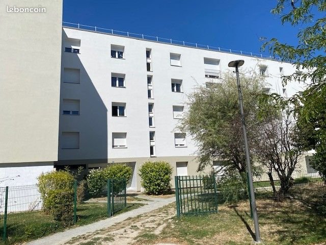 Appartement à louer, 49m², La Chapelle-Saint-Luc