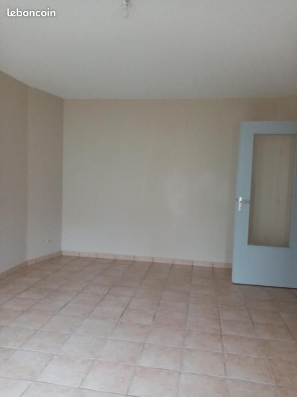 Maison à louer, 52m², Essoyes