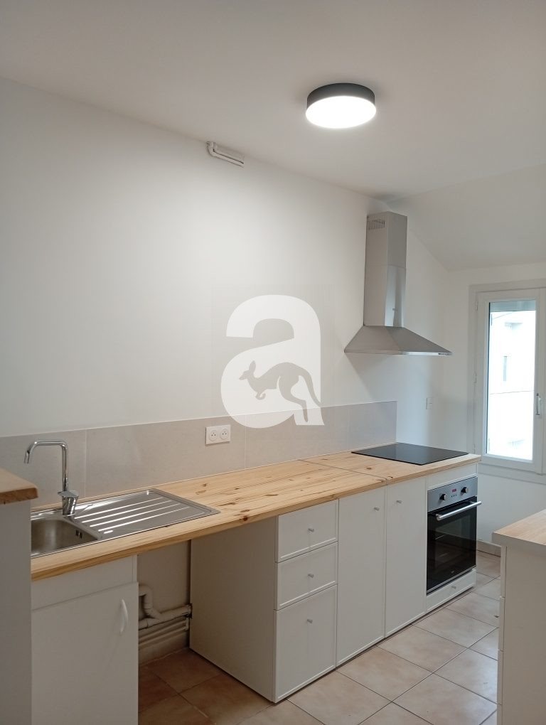 Appartement à louer, 96m², Neuilly-Saint-Front