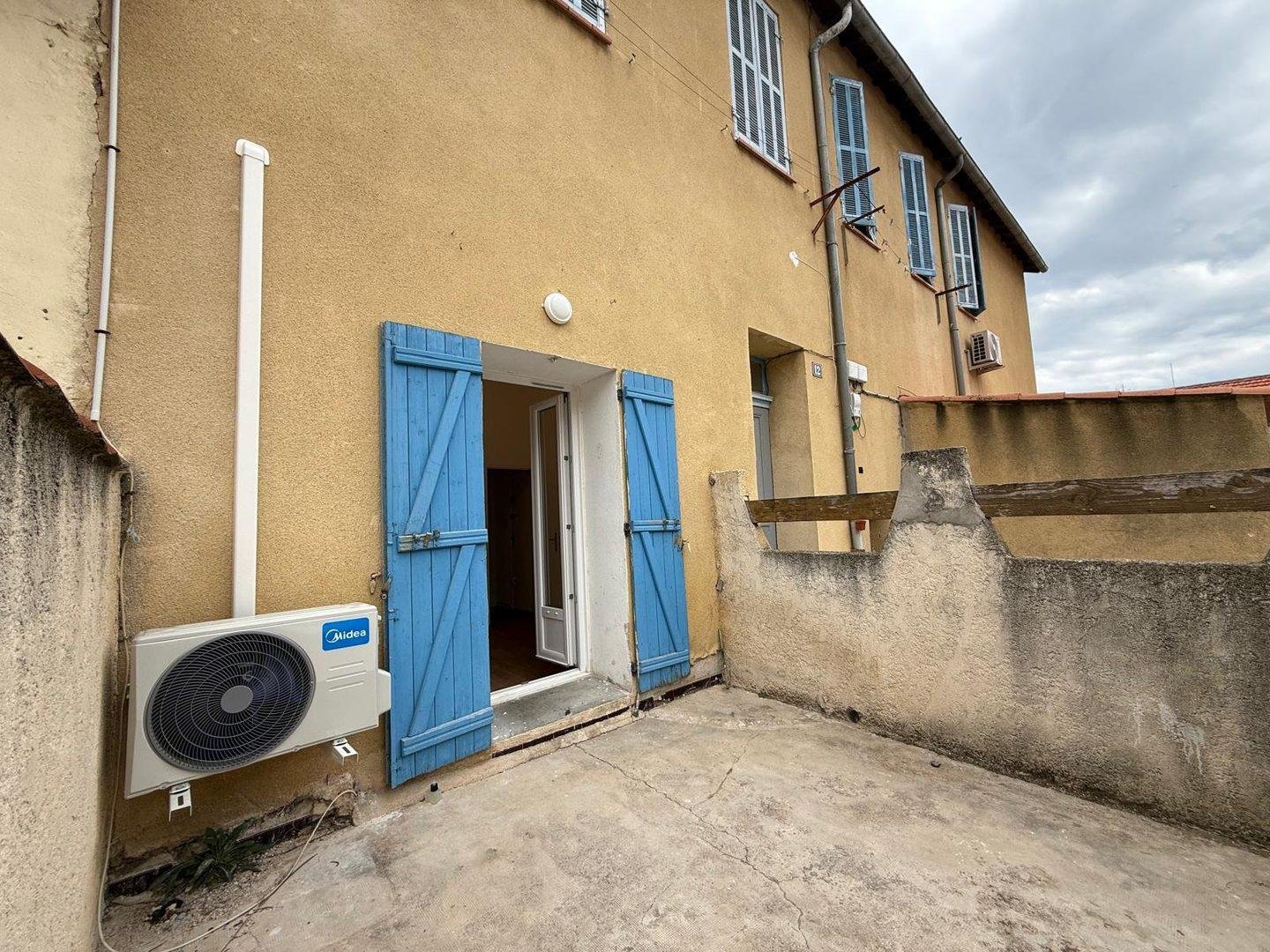 Appartement à louer, 35m², Marseille 16ème