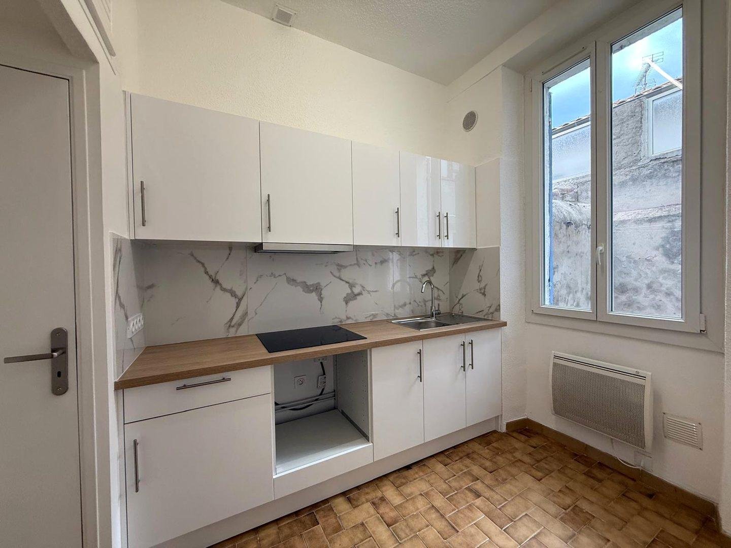 Appartement à louer, 35m², Marseille 16ème