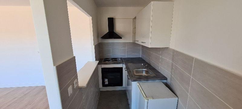 Appartement à louer, 29m², Marseille 5ème