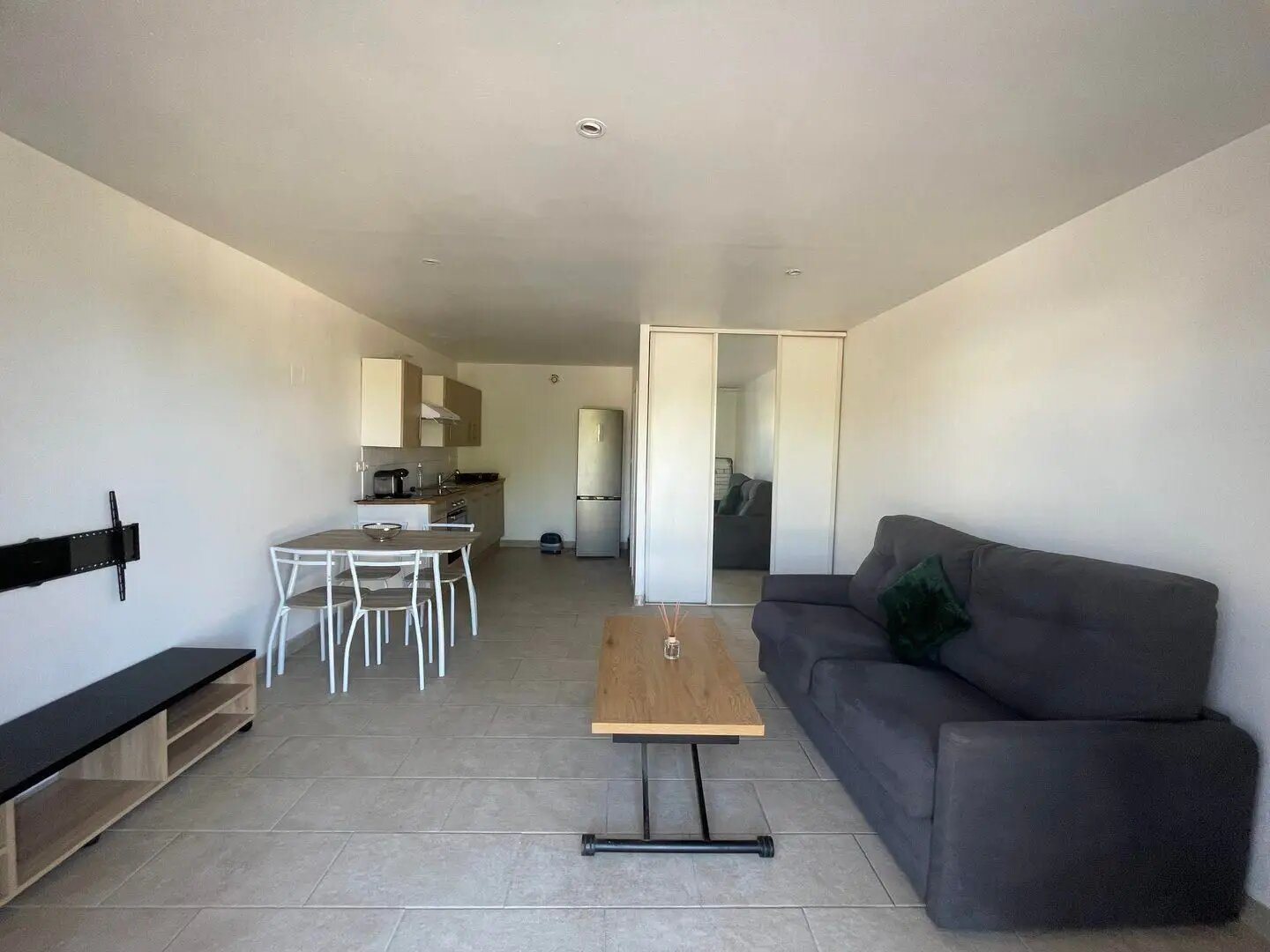 Appartement à louer, 24m², Marseille 13ème