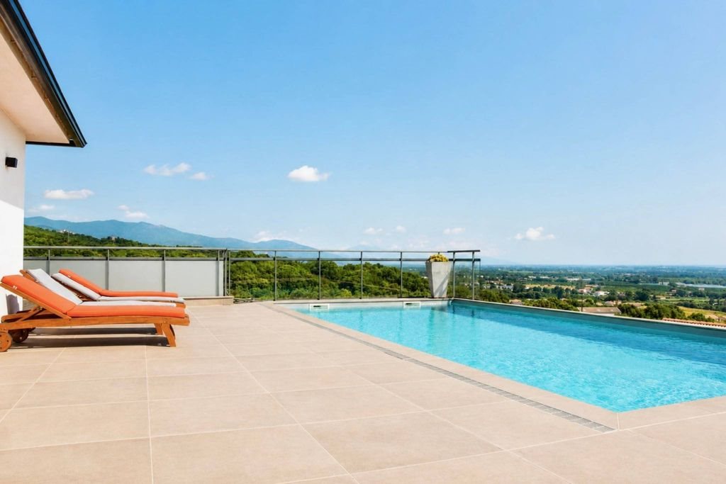 Maison à vendre, 245m², Saint-Sulpice-les-Champs