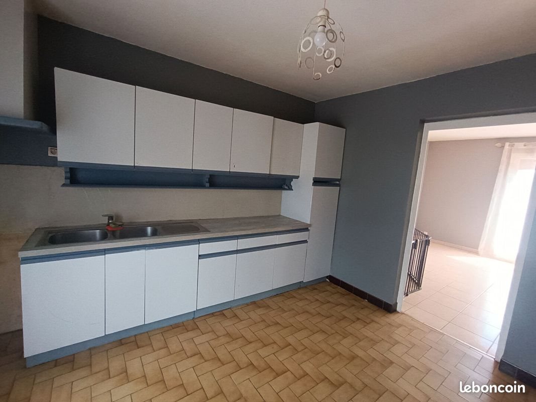 Maison à vendre, 102m², Rostrenen