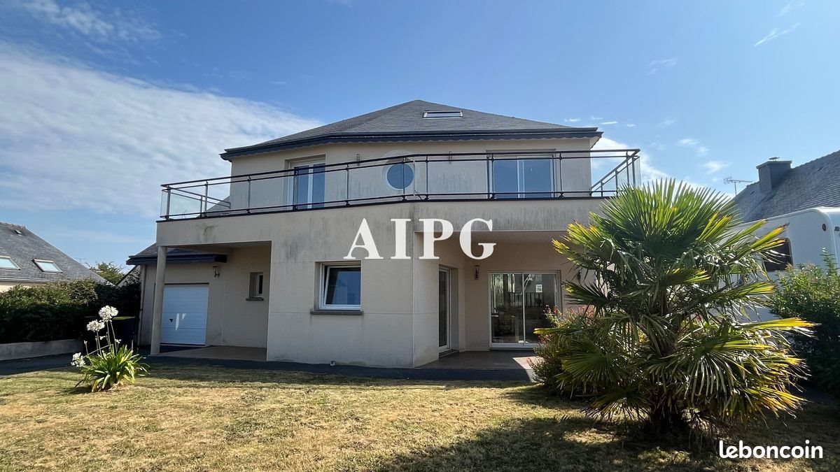 Maison à louer, 230m², Etables-sur-Mer