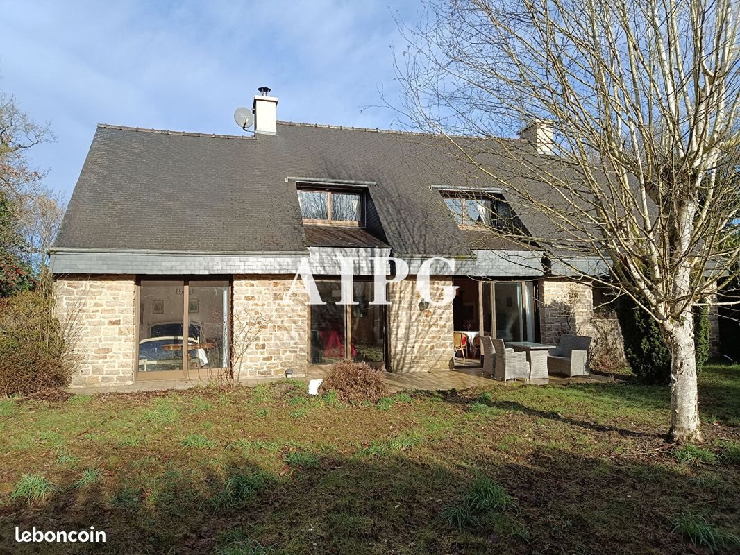Maison à vendre, 120m², Saint-Nicolas-du-Pélem