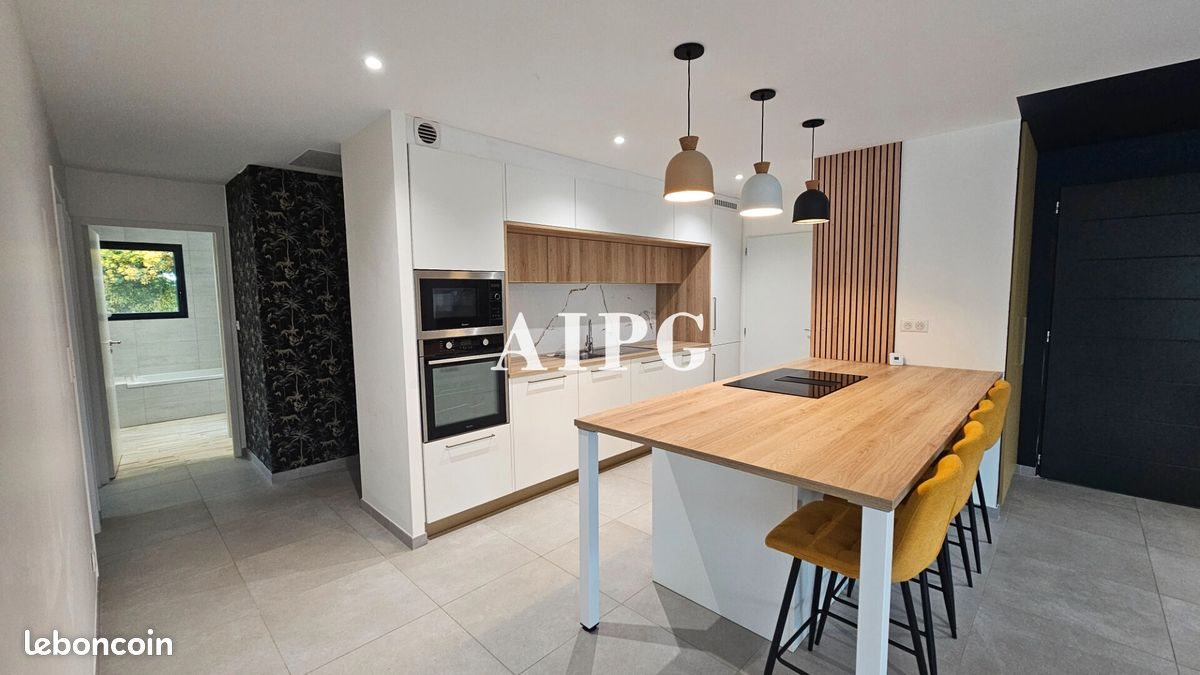 Maison à louer, 107m², Etables-sur-Mer