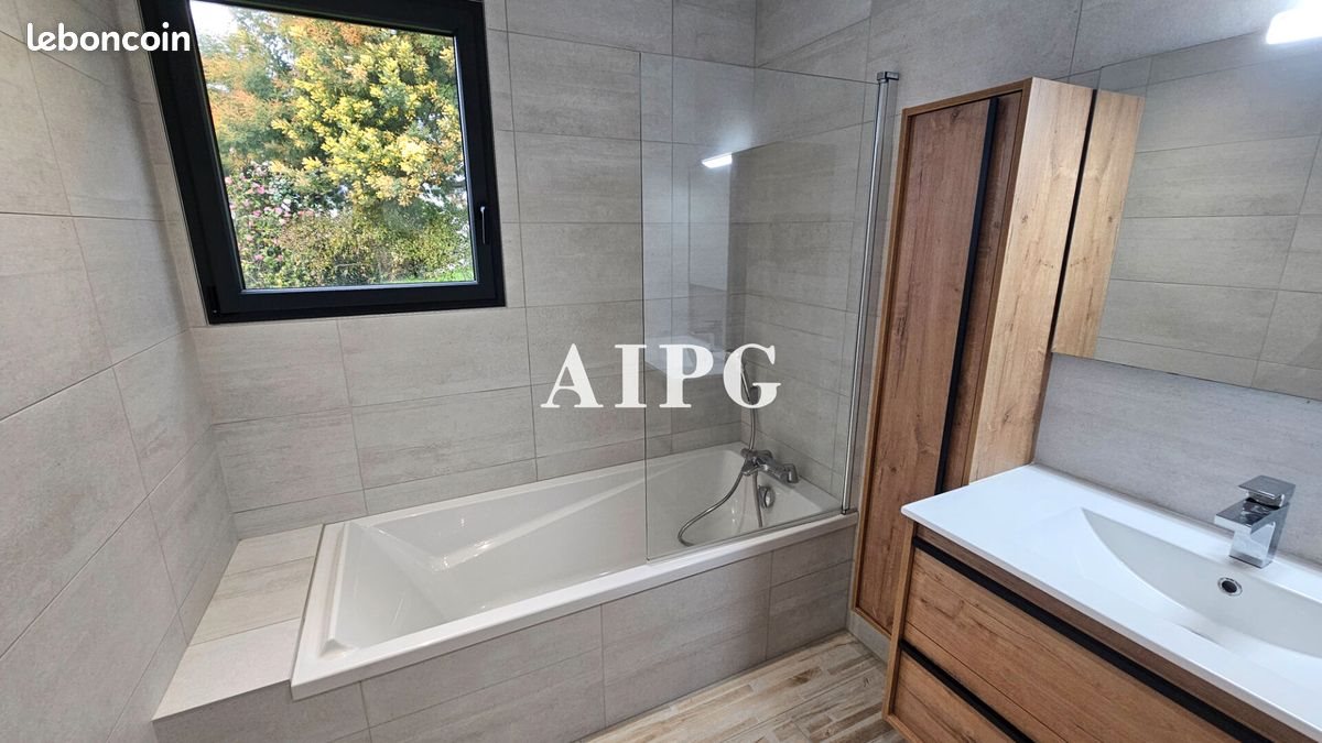 Maison à louer, 107m², Etables-sur-Mer