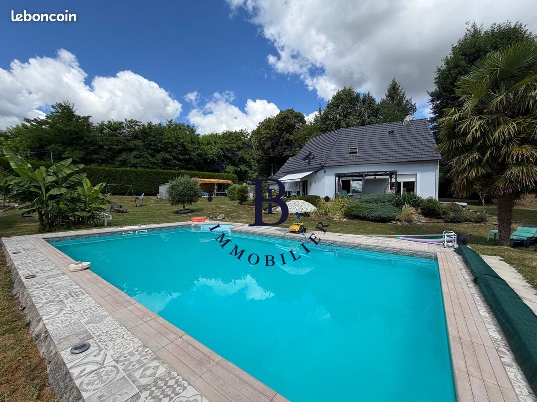 Maison à vendre, 130m², Chameyrat