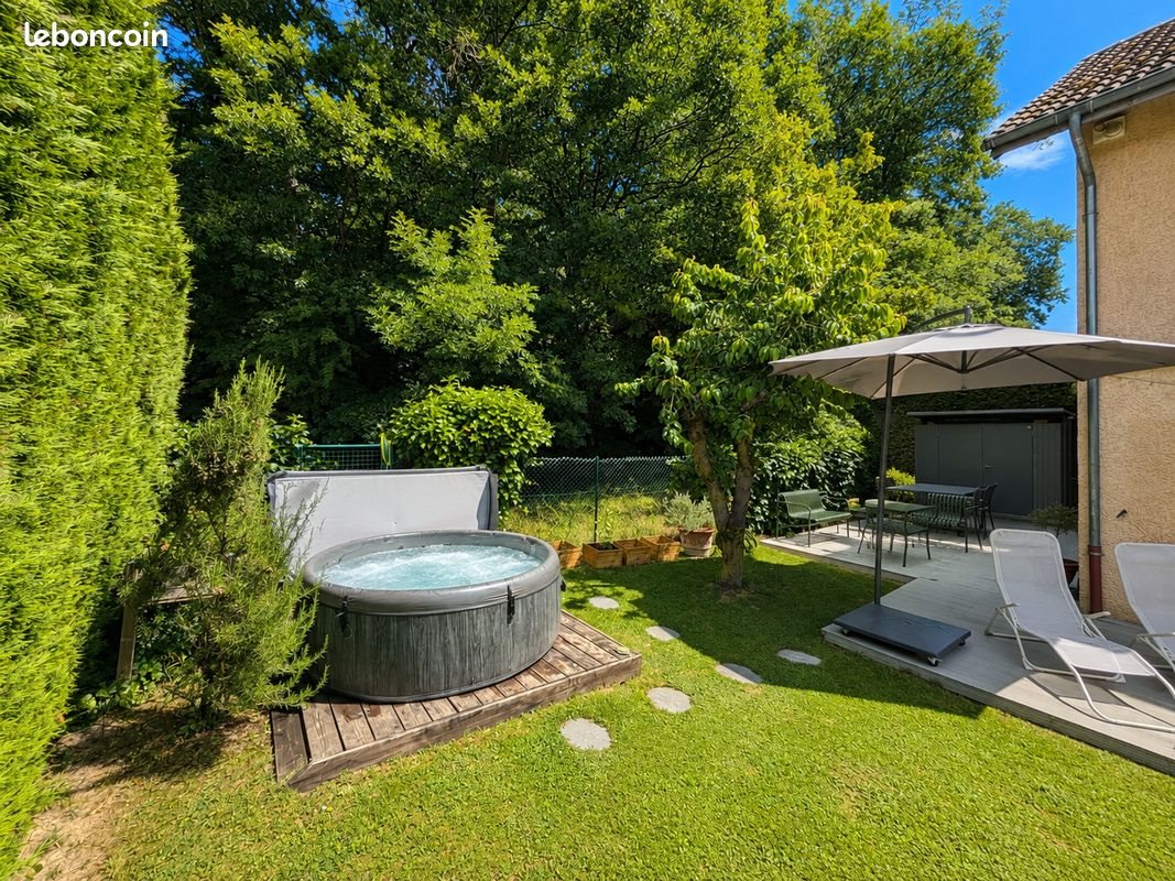 Maison à vendre, 93m², Ville-la-Grand