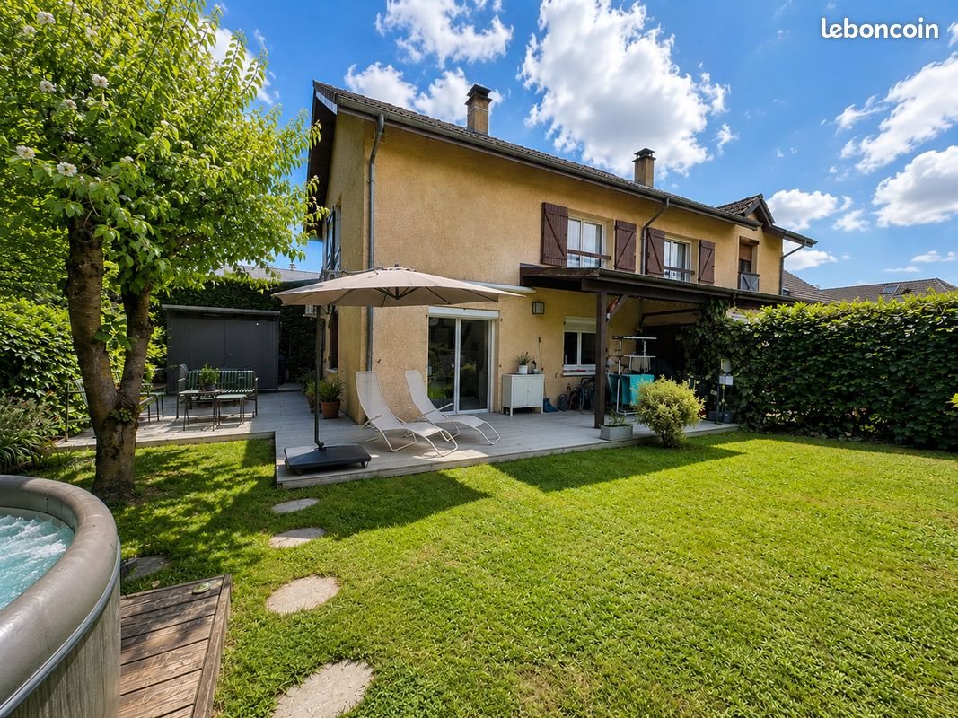 Maison à vendre, 93m², Ville-la-Grand