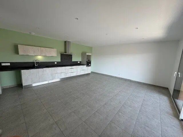 Appartement à louer, 74m², Panissières
