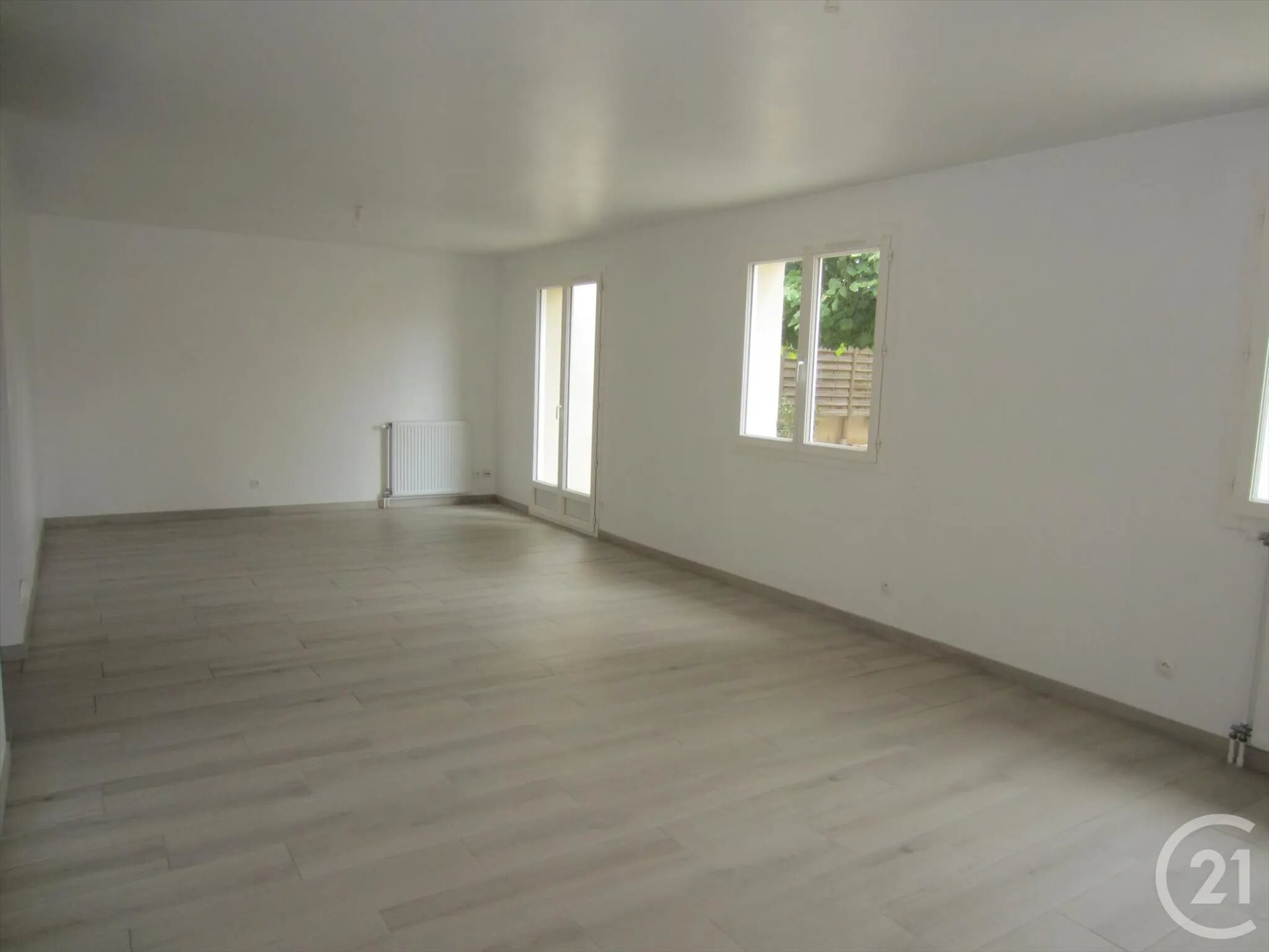 Maison à louer, 105m², Etréchy