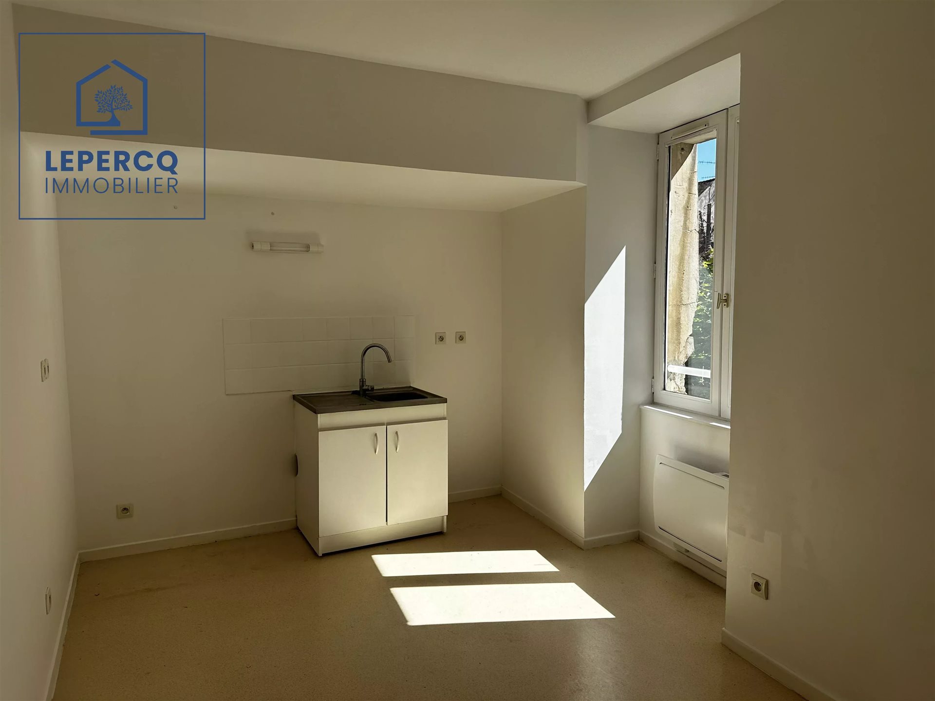 Appartement à louer, 30m², Neuilly-Saint-Front