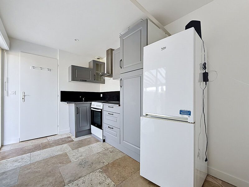Maison à louer, 18m², Gennes