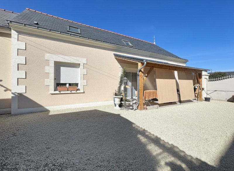 Maison à vendre, 138m², Louresse-Rochemenier