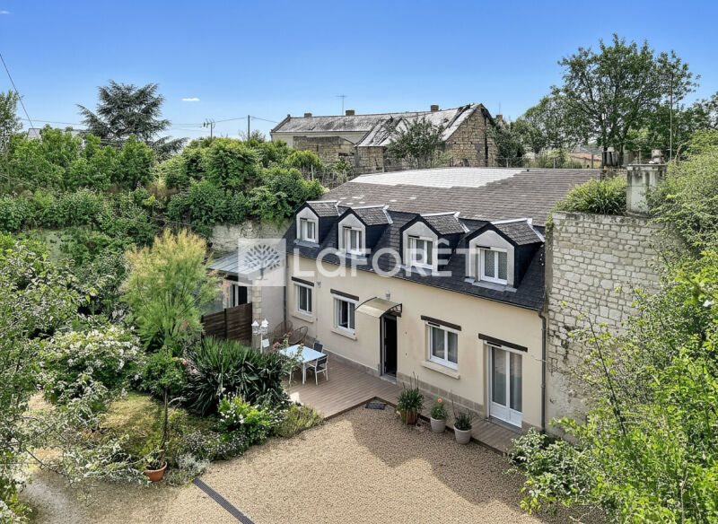Maison à vendre, 461m², Le Puy-Notre-Dame