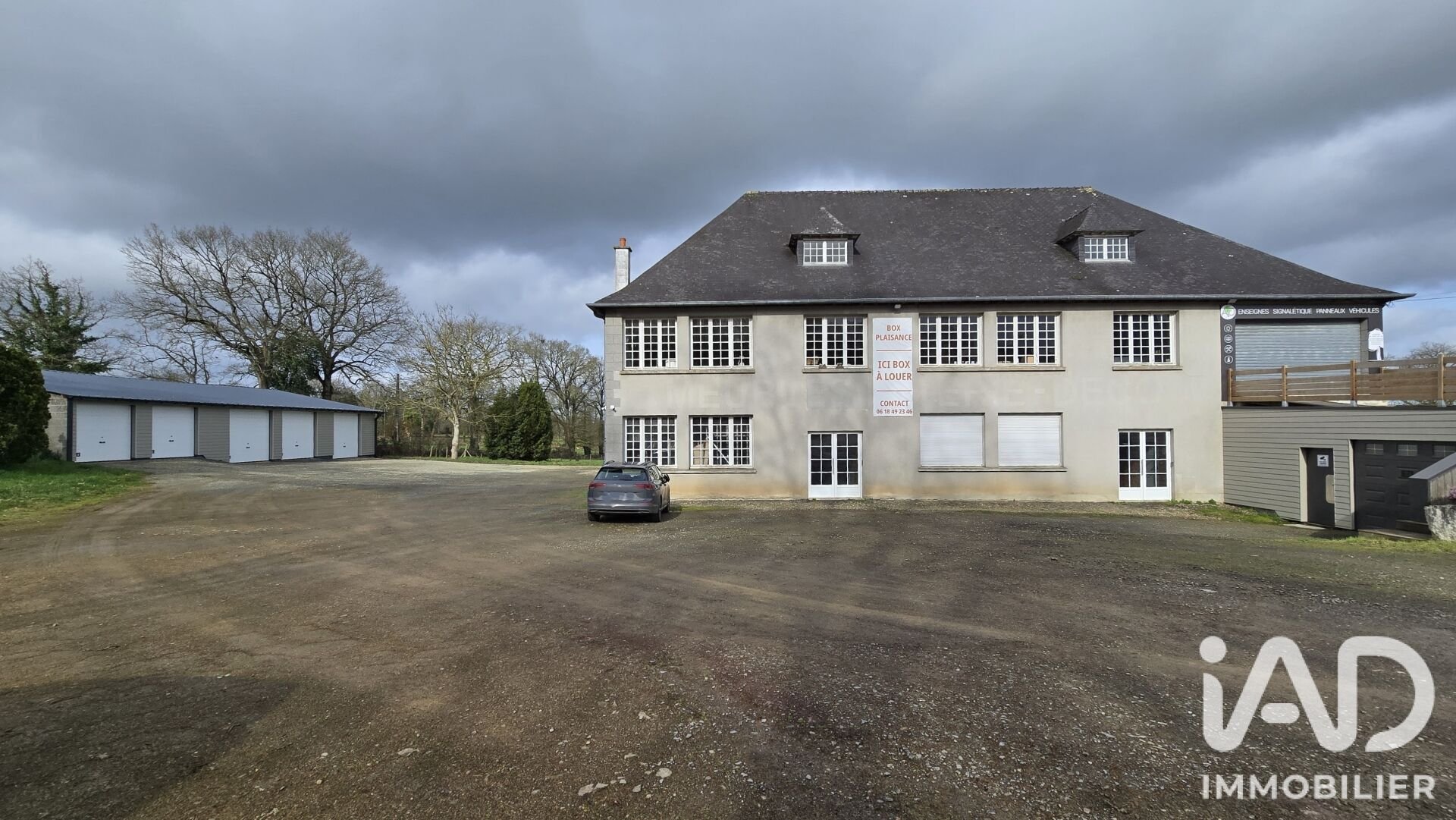 Maison à vendre, 950m², Saint-Aubin-du-Cormier
