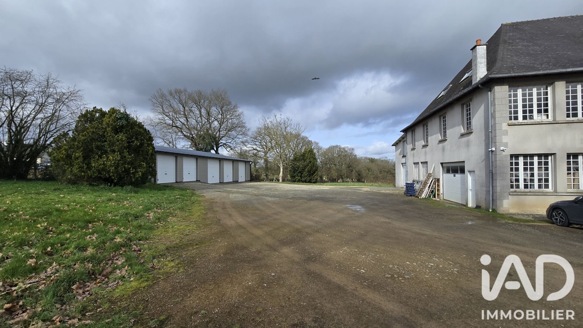 Maison à vendre, 950m², Saint-Aubin-du-Cormier