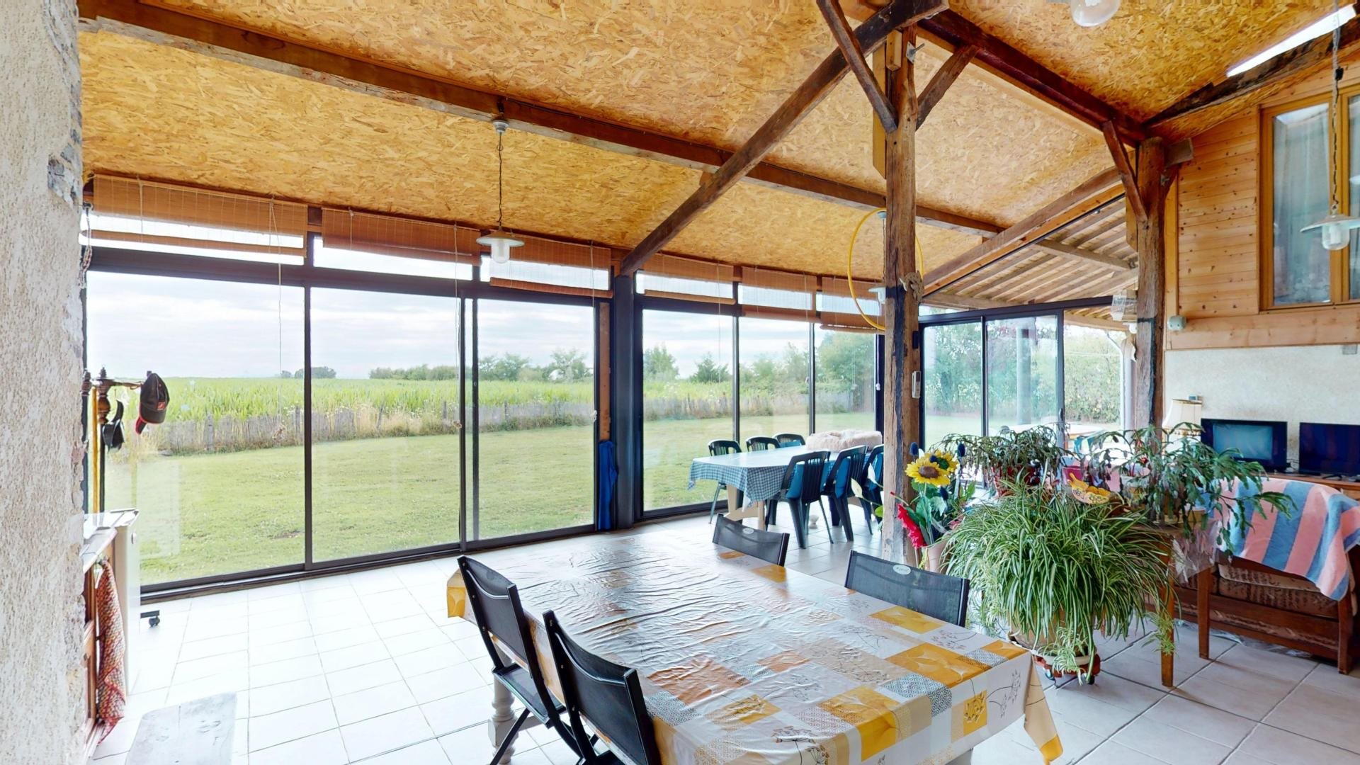 Maison à vendre, 163m², Saint-Trivier-de-Courtes