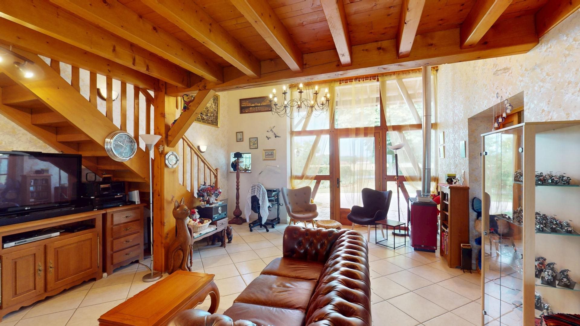 Maison à vendre, 163m², Saint-Trivier-de-Courtes