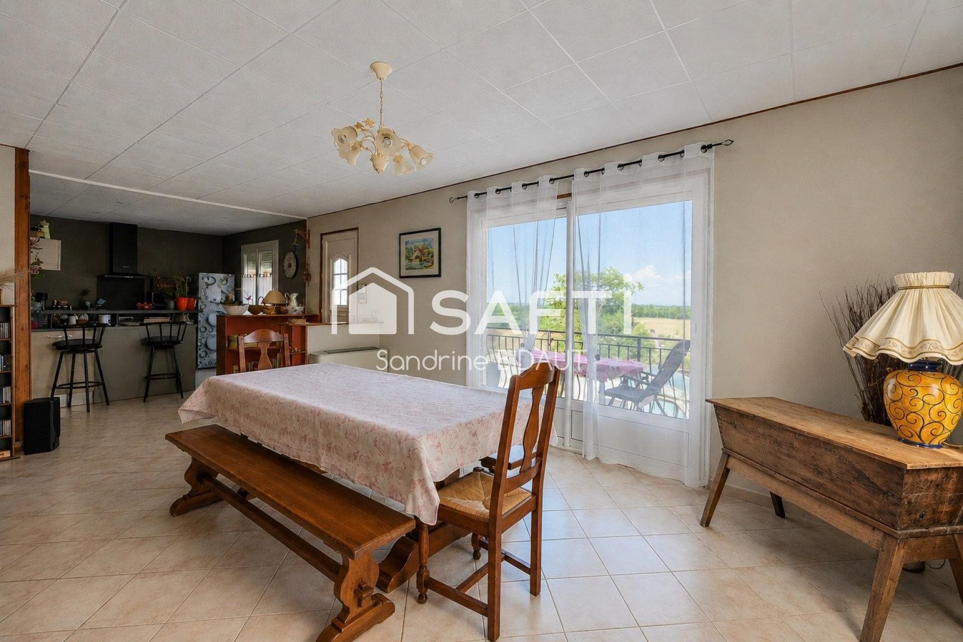 Maison à vendre, 86m², Fleurville