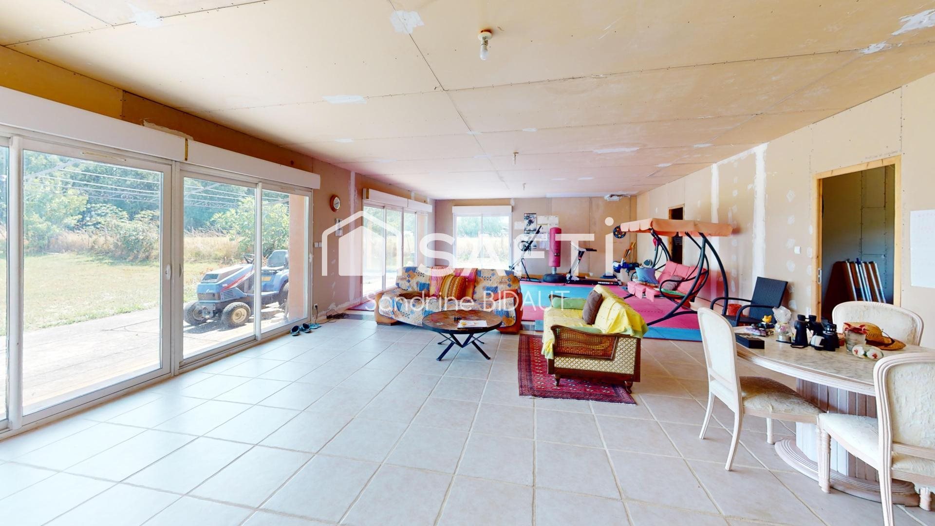 Maison à vendre, 282m², Saint-Trivier-de-Courtes