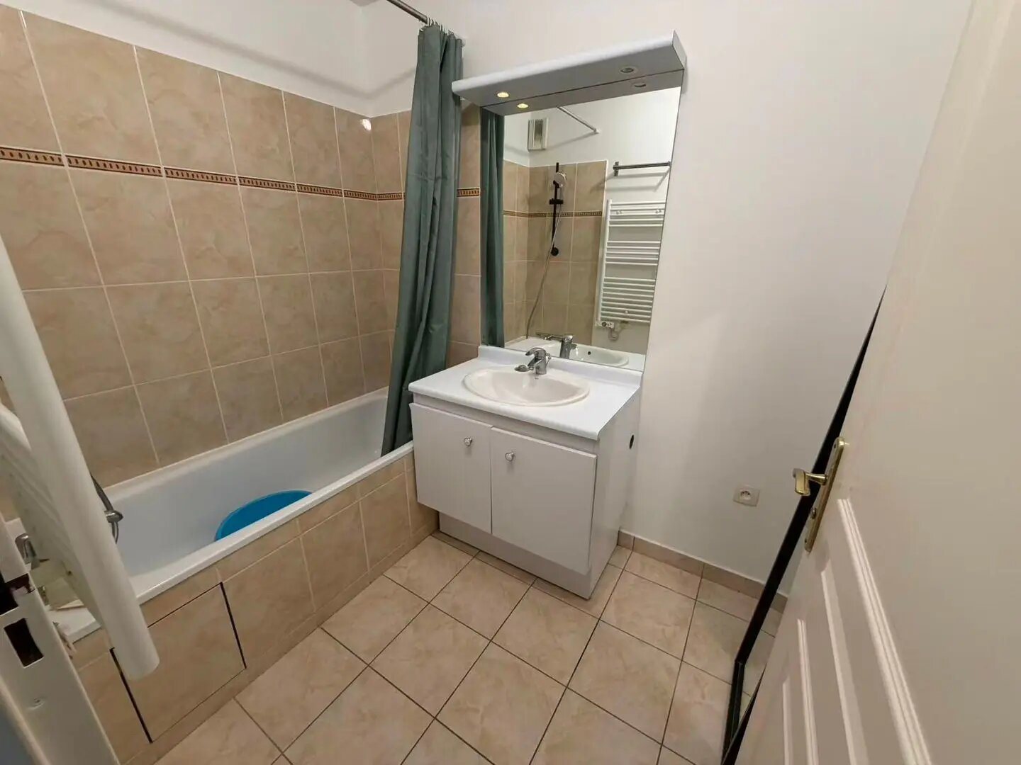 Appartement à louer, 45m², Clichy
