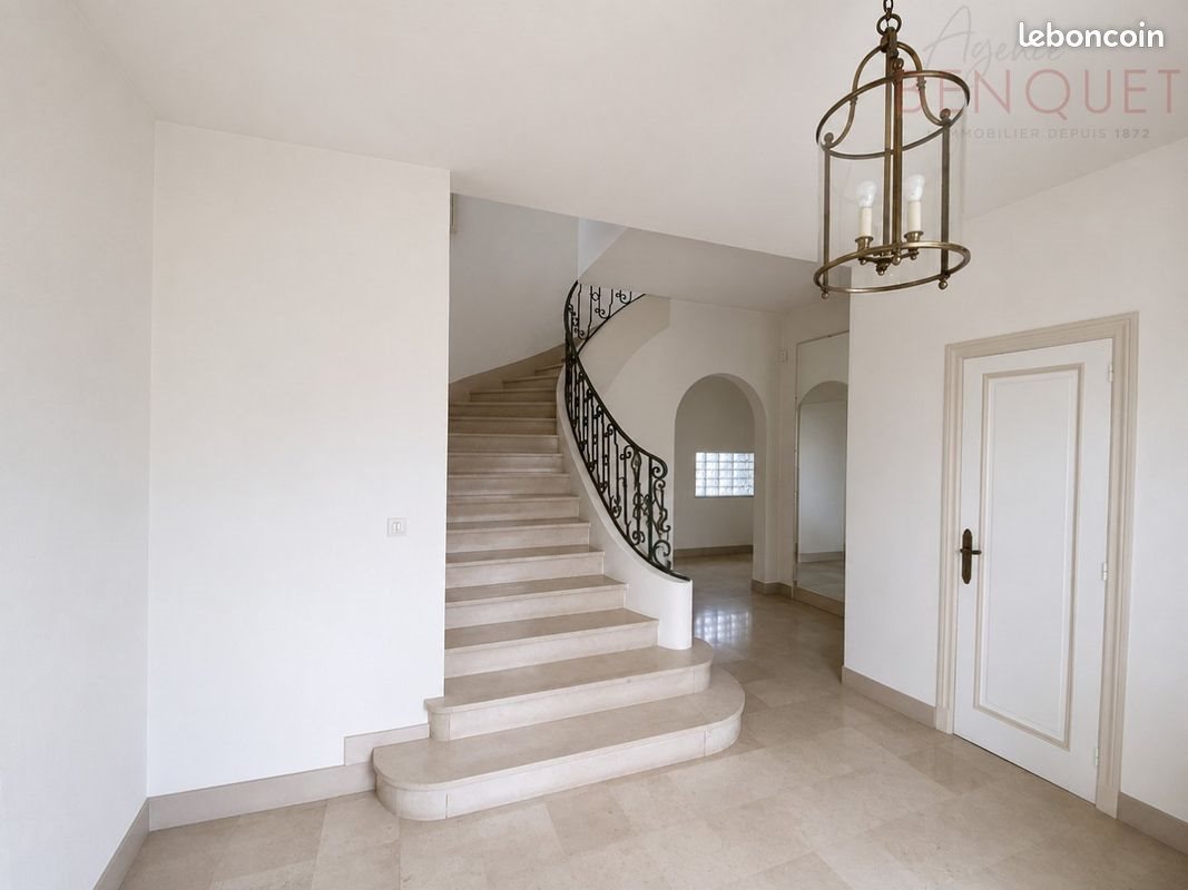Maison à louer, 265m², Biarritz