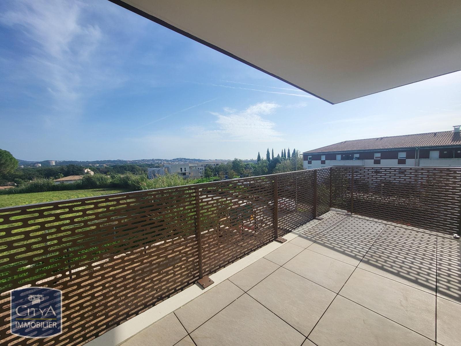 Appartement à louer, 68m², Fréjus