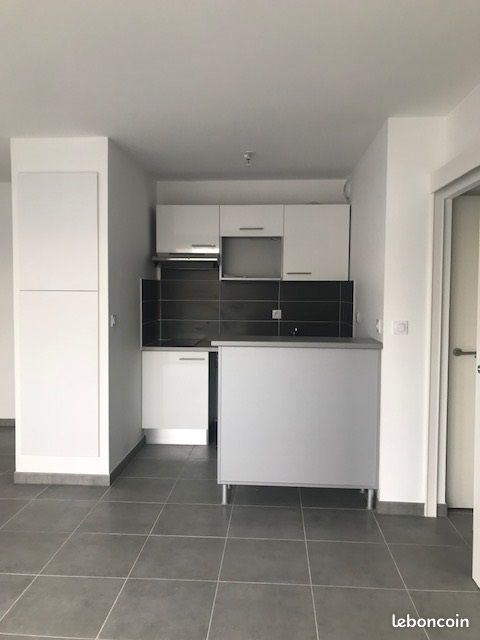 Appartement à louer, 44m², Castelginest