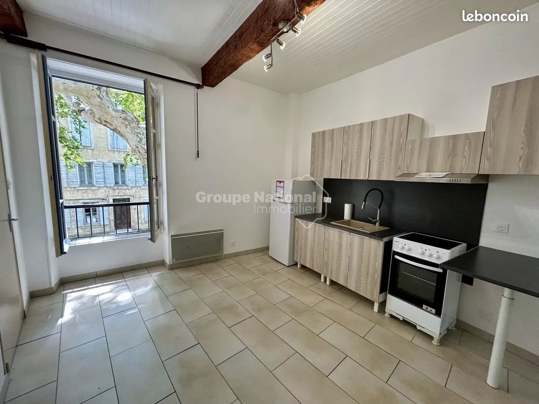 Appartement à louer, 28m², Pélissanne