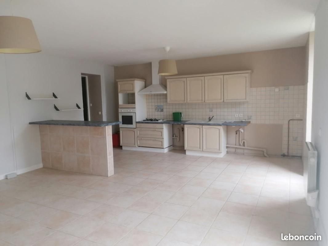 Maison à louer, 79m², Pugnac