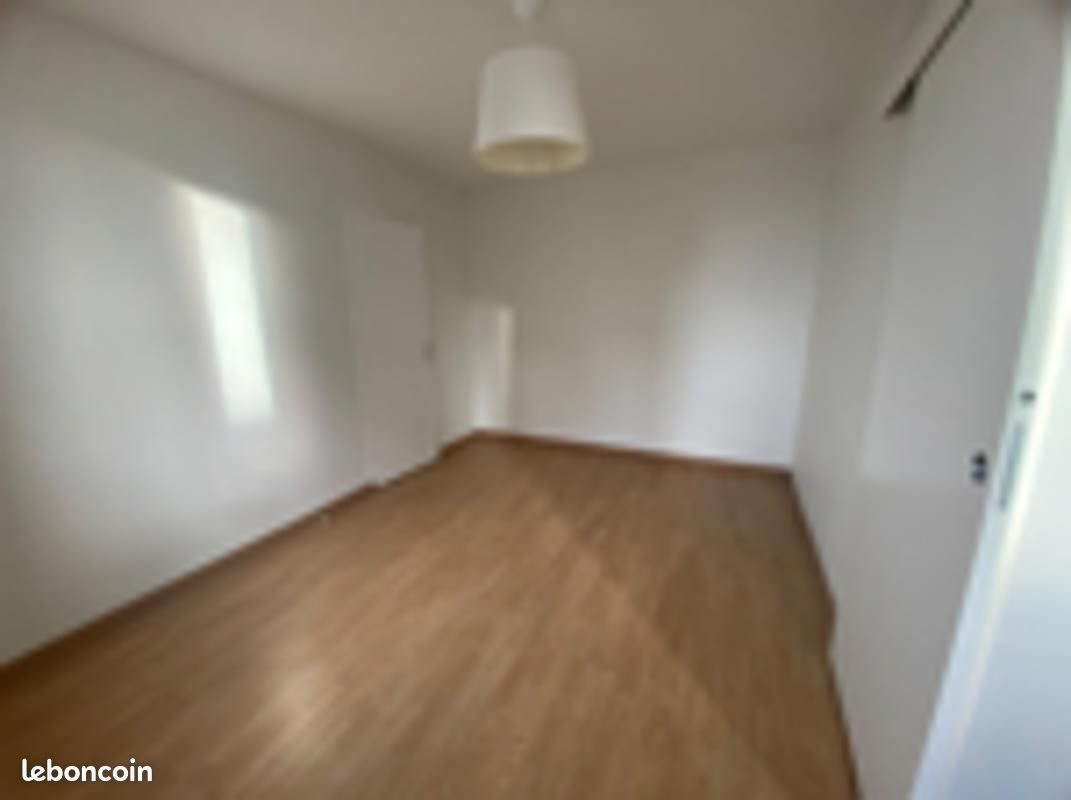 Maison à louer, 79m², Pugnac