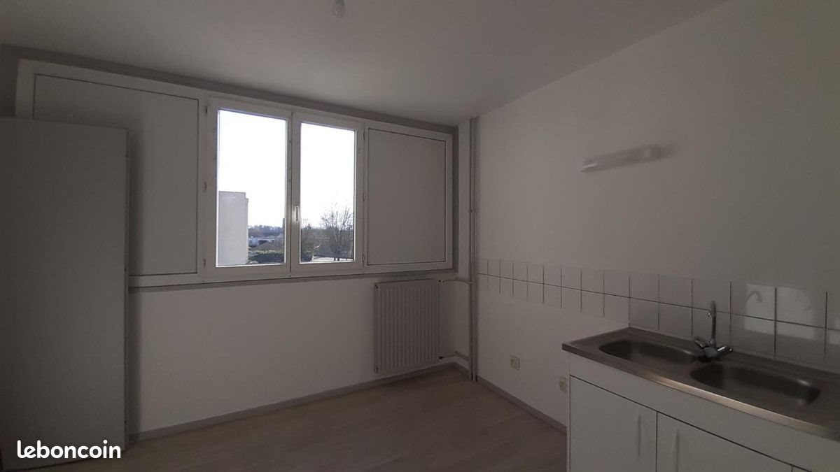 Appartement à louer, 67m², Saint-Loup-sur-Semouse