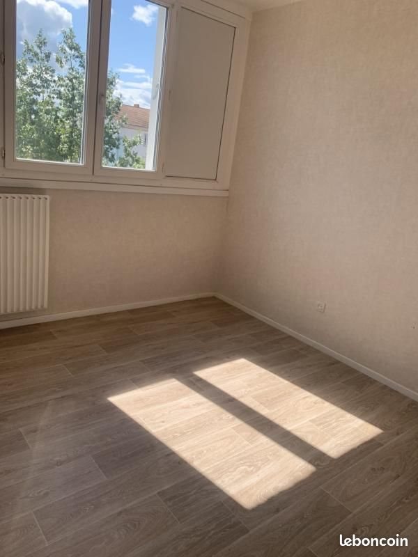 Appartement à louer, 43m², Lure